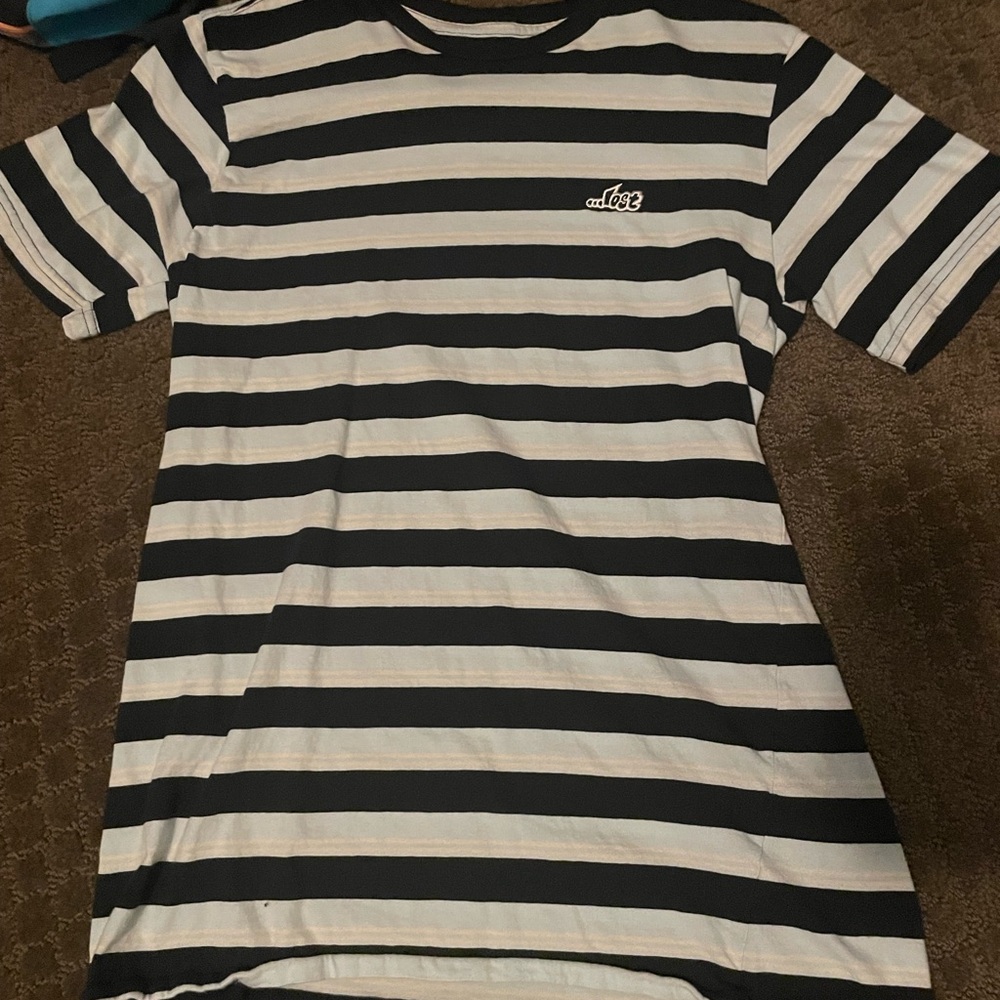 “ LOST “ shirt